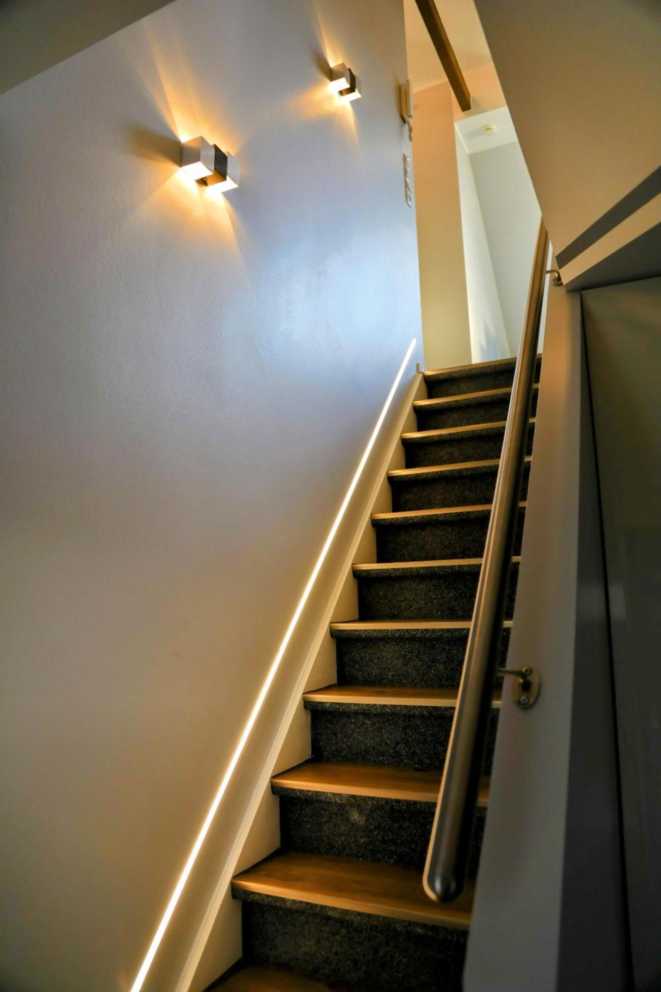 Eine Sehr Gemuetliche Dachgeschoss Ferienwohnung Ihlow  Ngoại thất bức ảnh
